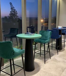 Khamis Mushait Hotel | قولدن سكوير طريق الرياض Golden Square Riyadh Road