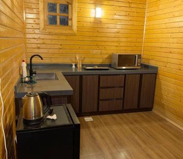Al Hawiyah Ski Chalet | كوخ النرجس