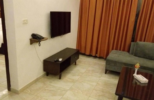 Sweimeh Apartment | مشروع ميريت البحر الميت السكني العائلي