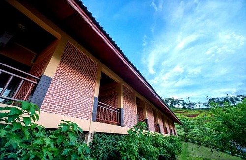 Mae Fa Luang Hotel | ดอยหมอกดอกไม้รีสอร์ท DoiMok DokMai Resort