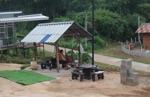 Samoeng Cabin | บ้านลุงจิตรนา5บาท na5baht samoeng