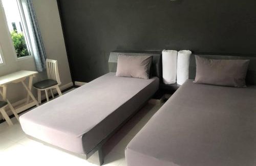 Bang Saphan Hotel | ภูรักษ์รีสอร์ท บ้านกรูด
