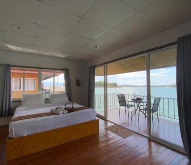 Tha Kradan Hotel | ภูไพรเลค รีสอร์ท