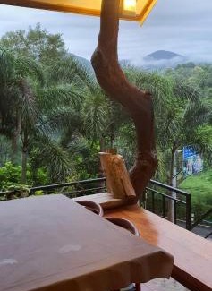 Doi Saket House | วาคุมิคาเฟ่&โฮมสเตย์ WakumiCafe&Homestay