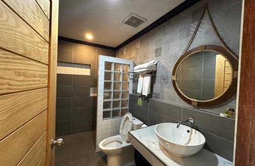 Ko Phi Phi Hotel | โรงแรมชาวเกาะพีพี Chaokoh Phi Phi Island