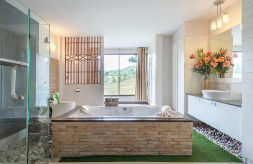 Khanong Phra Hotel | โรงแรมวิลลา พาราดี