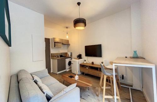Amidonniers - Caffarelli Apartment | ღ Le Cosy Brienne T2 au Centre-Ville ღ Métro