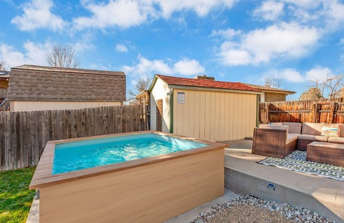 Northwest Arvada House | ᨒFIREHAUSᨒHotTubᨒCinemaᨒBBQᨒBadmintonᨒGames