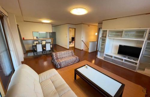 Shimotaga House | あじろ南熱海が丘貸別荘i-15