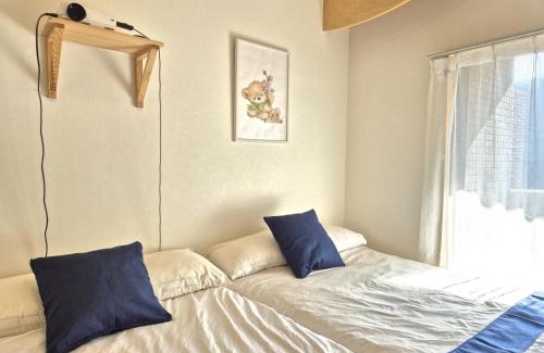 Namba Apartment | なんば駅10分 道頓堀5分 最大4名 セレニテ701