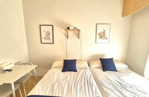 Namba Apartment | なんば駅10分 道頓堀5分 最大4名 セレニテ701