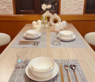 Asakusa Villa | 和風の別荘 駅にとても近い 2-14人丨Japanese style villa, very close to Asakusa, 2-14 people