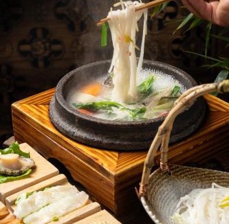Dali Ancient Town Hotel | 大理松云悬崖酒店