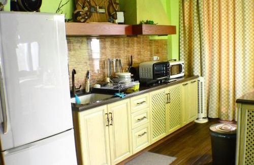 Anping Bed & Breakfast | 安平小洋房 烤肉包棟民宿Villa 免費停車