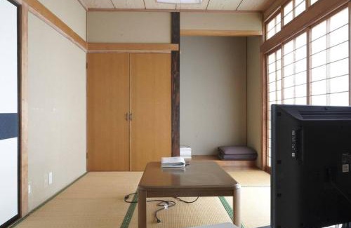 Tateshina-machi Apartment | 布施温泉ステイ ウエスト