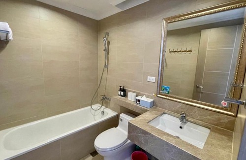 Xinzhuang House | 新莊區中正路高級雙人房,靠近丹鳳,回籠,輔大捷運站,新莊熱鬧地區