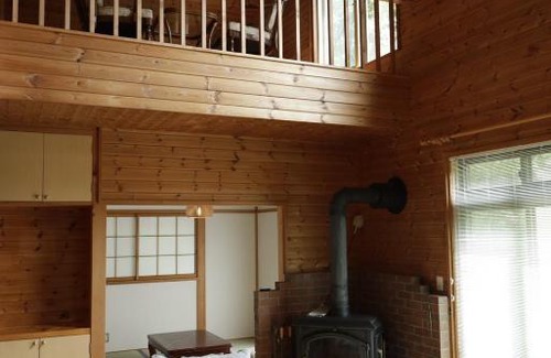 Komoro Apartment | 森のワルツ 森に包まれた家 BBQok