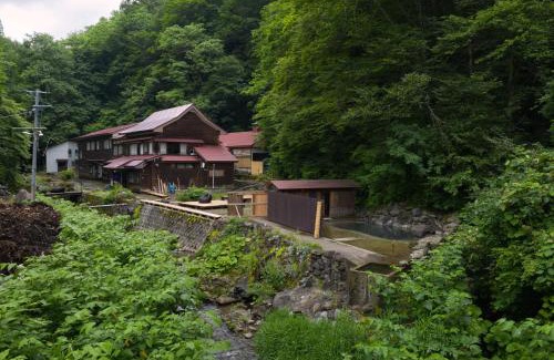 Kitaakita Hotel | 森吉山温泉小さな森の湯