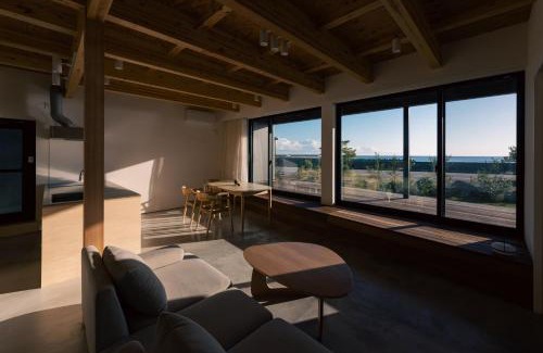 Himi House | 氷見のうみと