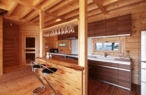 Kitasaku-gun Villa | 浅間山を眺めるフインランドログハウス ポーラーハウス軽井沢
