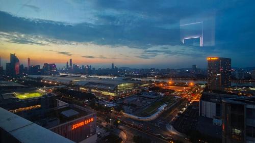 Pazhou Residential District Hotel | 琶心酒店公寓 Pace Hotel Apartment- Pazhou Station -Line8 and Line11 - few minutes' walk to Canton Exhibition Center