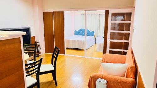 Tamachi Apartment | 田町ハウス