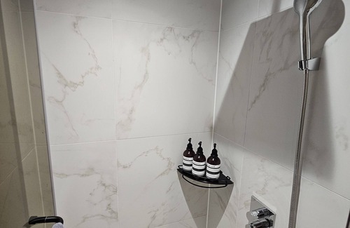 Seocho-dong Apartment | 강남 럭셔리 1.5룸 2베드