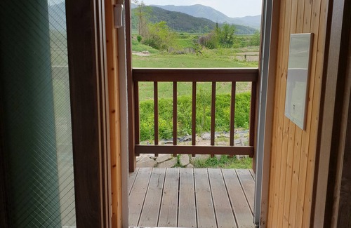 Gyeongju House | 경주 제이제이 갤러리 펜션(JJ Gallery pension)