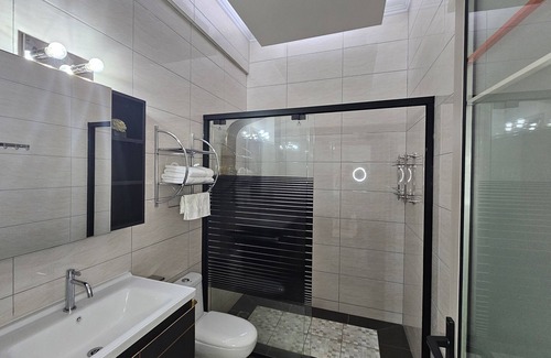 Willemstad Apartment | 01-Modern and spacious Prince Studio Apartments - 5 Min from the beach!
