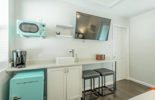 Chattanooga Cabin | 09: The Breuer Room - A PMI Scenic City Vacation Rental