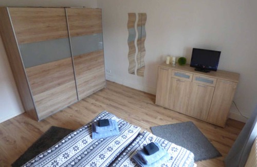 Wilhelmshaven Apartment | 090 Genius bench ER