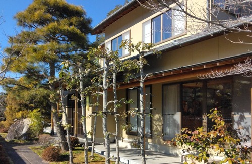 Iida House | 1回一組限定、9人位迄、家族・グループに最適、BBQ可能、とても広い利用スペース3LDK+、南信州の日本の田舎の原風景
