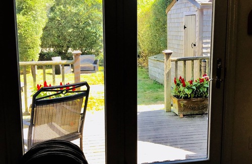 Siasconset House | 1/2 mile walk to beach, Sconset market, and great restaurants! Outdoor shower!