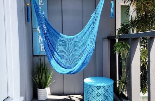 East Manhattan Beach Apartment | 1.3M To Beach | Close To LAX & Park | Pets #3