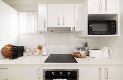 Rocklea Apartment | 1 Bdr Apt! GST Credits! Undercover Parking! 416F1