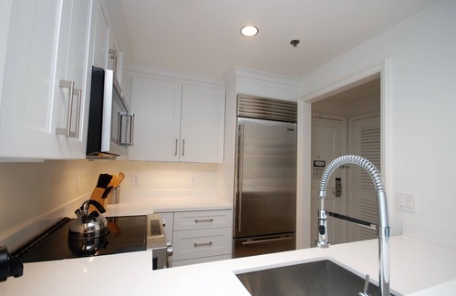 Key Biscayne Hotel | 1 Bdrm Ocean view Res. Suite w balcony, located at The Ritz, in Key Biscayne