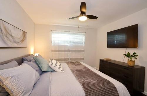 Linda Vista House | 1 Bed 1 bath BIG PRIVATE back yard LOCATION