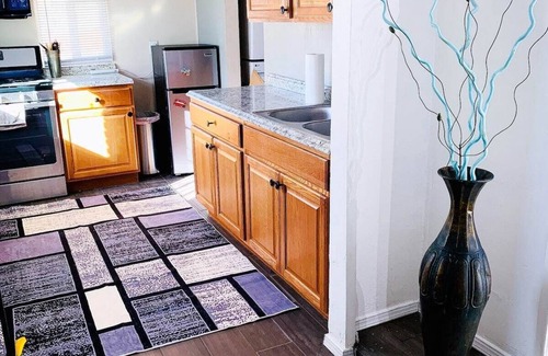 El Paso House | 1 Bed 1 Bath Craven Cottage at Hillside with Wifi, AC & 4K Smart TV