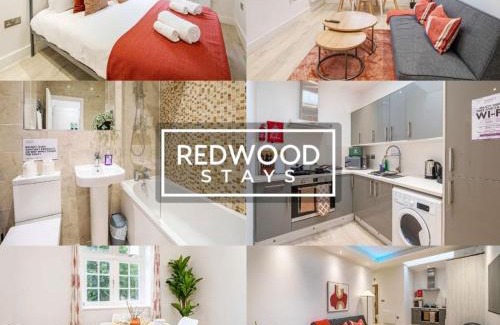 Rushmoor District Apartment | 1 Bed 1 Bath Town Center Apartments For Corporates & Contractors, WiFi, Netflix and Parking on Selected Units By Redwood Stays