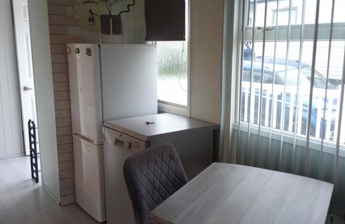 Newquay Ski Chalet | 1-Bed Chalet, Sleeps 2, Parking, Pets Allowed