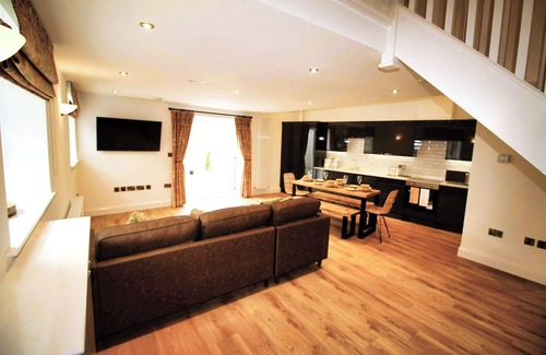 Berwick-upon-Tweed Villa | 1 Bed Cottage - Plus Sofa Bed - Sleeps 4 - Central