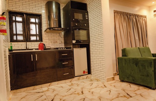 Lekki Phase 1 House | 1-bed Flat - Lekki Phase 1 - Pool - Spa - Balcony