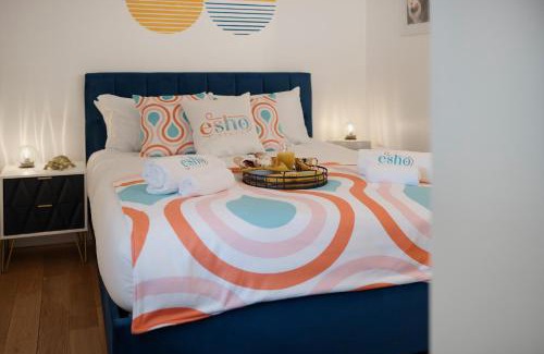 Gloucester House | 1 bed house, free parking, 15 minutes from Cheltenham races