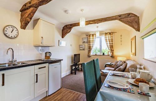 Ilfracombe House | 1 Bed in Combe Martin PARSC