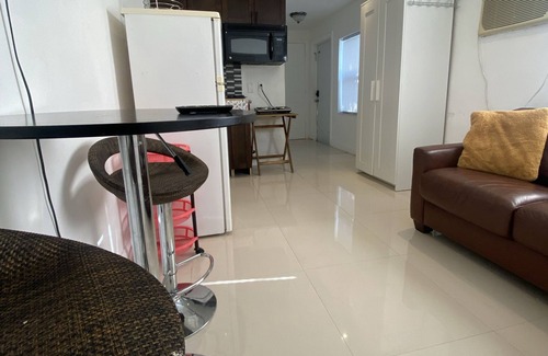 West Little River House | 1 Bed-Room Miami