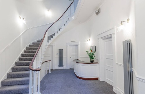 Plymouth Apartment | 1 Bed- The Windsor Suite