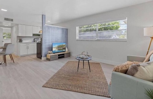 Highland Garden Apartment | 1 Bedroom 632108 by Houzlet