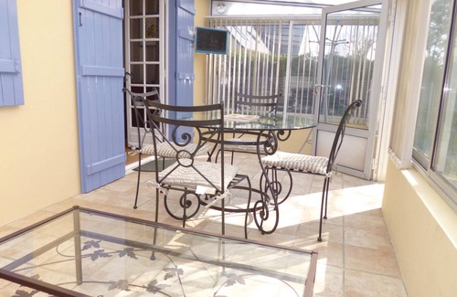 Bernieres-sur-Mer House | 1 bedroom accommodation in Bernieres-Sur-Mer