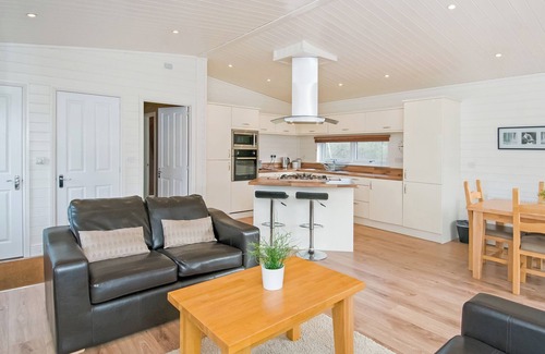 Woodham Walter Ski Chalet | 1 bedroom accommodation in Woodham Walter, Maldon