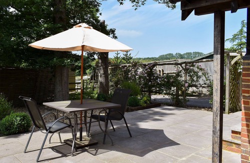 Billingshurst Cottage | 1 bedroom accommodation in Kirdford, near Petworth